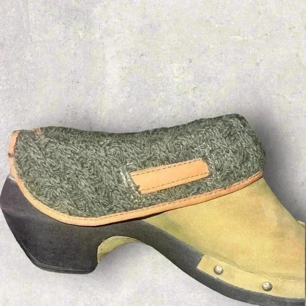 Merrell clogs size 7.5‎ - Picture 2 of 4